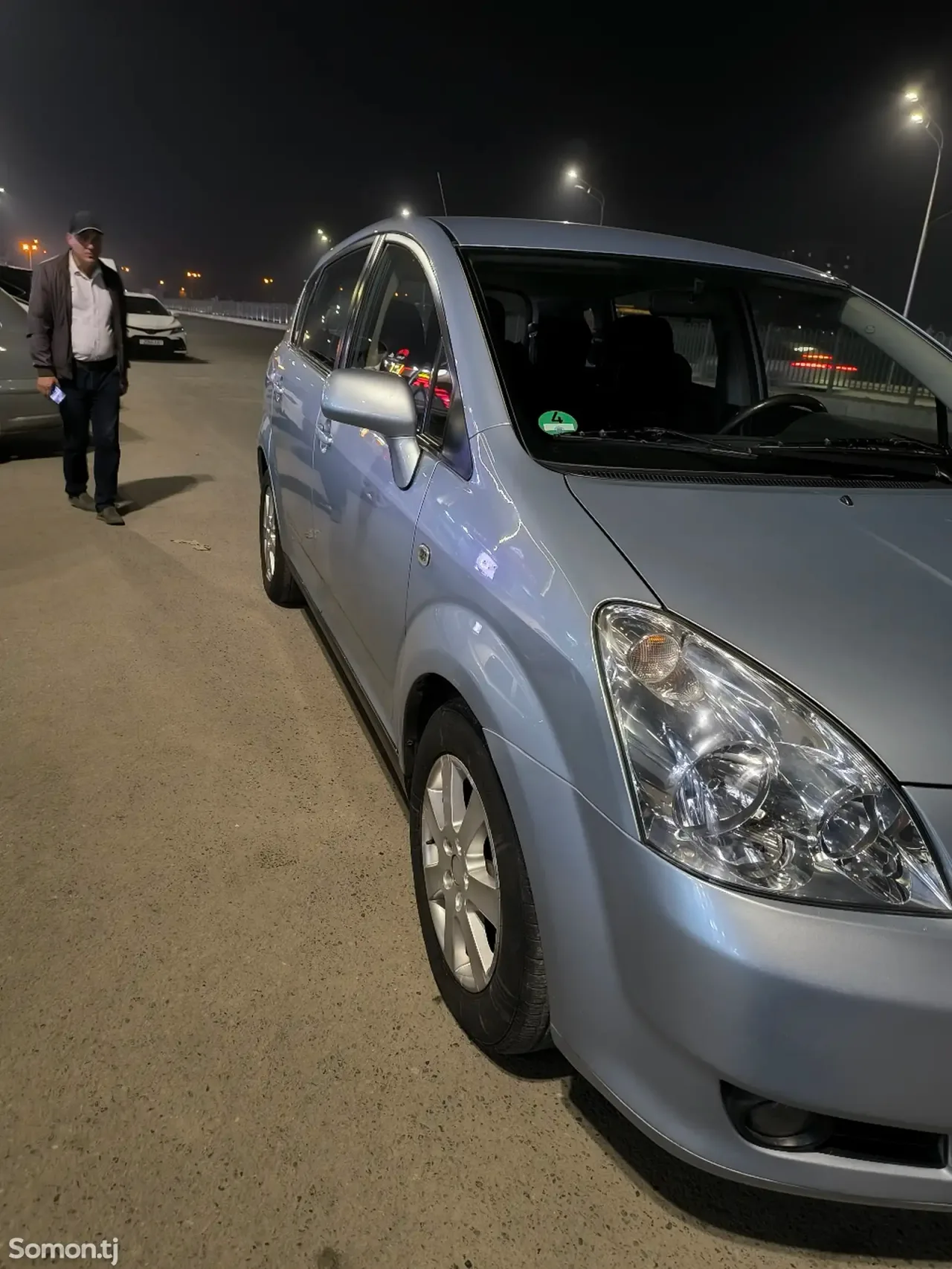 Toyota Verso 2006 · 1.8 MT