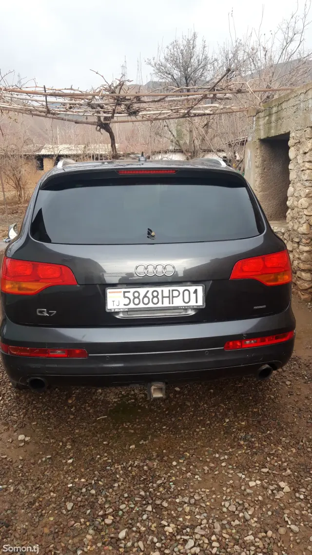 Audi Q7 2008 · 4.2 AT