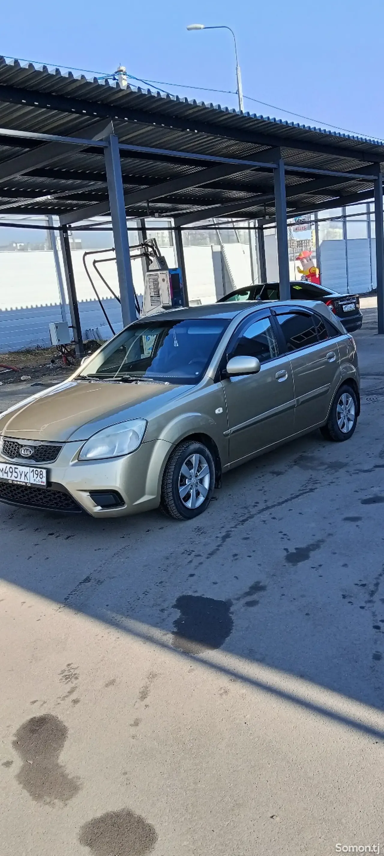 Kia Rio 2010 · 1.4 MT