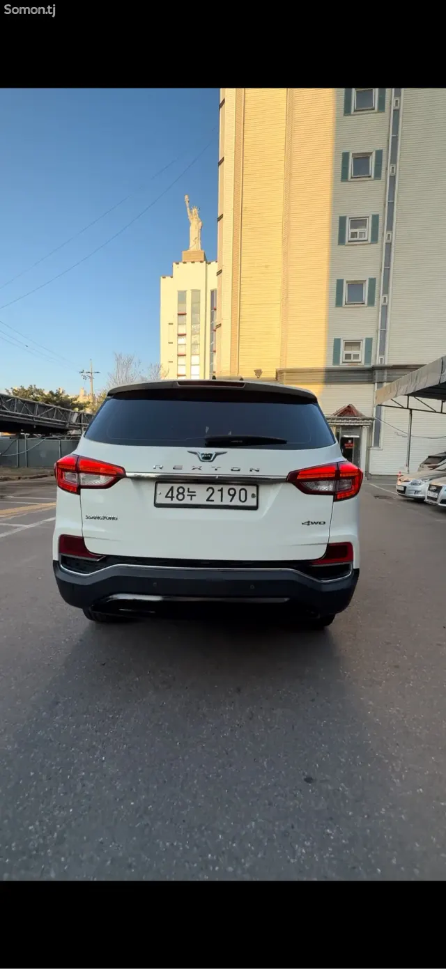 Ssang Yong Rexton 2018 · 2.2 AT