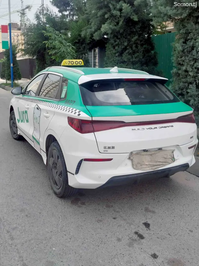 BYD E2 2023 · AMT