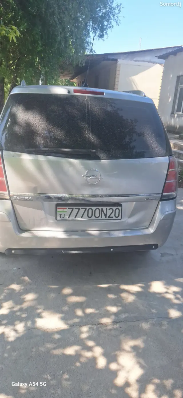 Opel Zafira 2007 · 2.2 AT