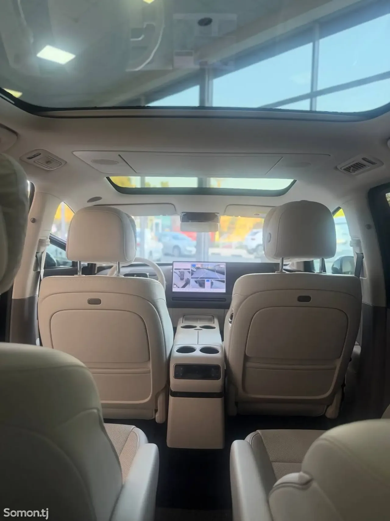 Li Auto (Lixiang) i8 2025 · AT