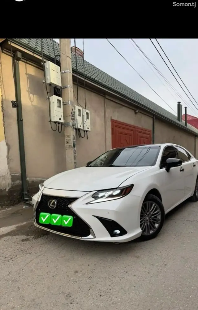 Lexus ES series 2014 · 3.5 AT