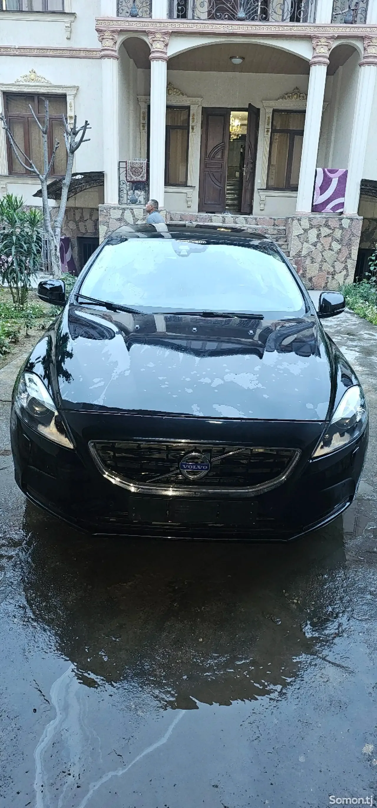 Volvo V40 2015 · 2.0 AT