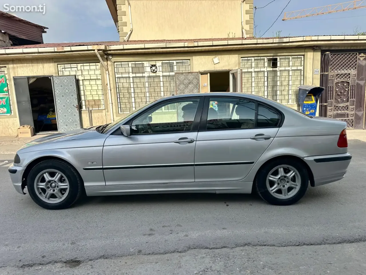 BMW 3 series 2000 · 1.8 MT