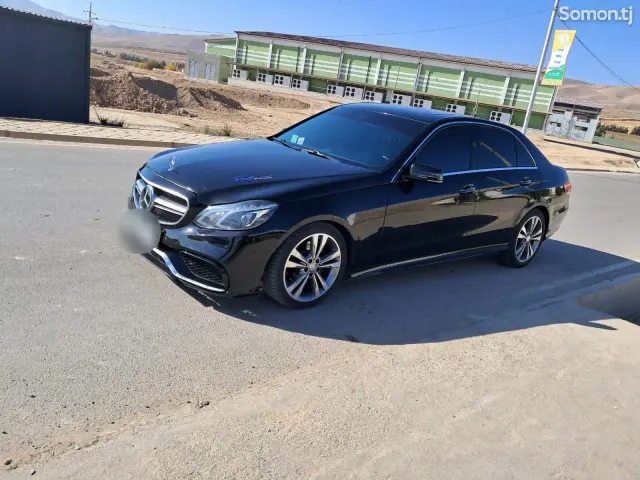 Mercedes-Benz E class 2016 · 3.5 AT