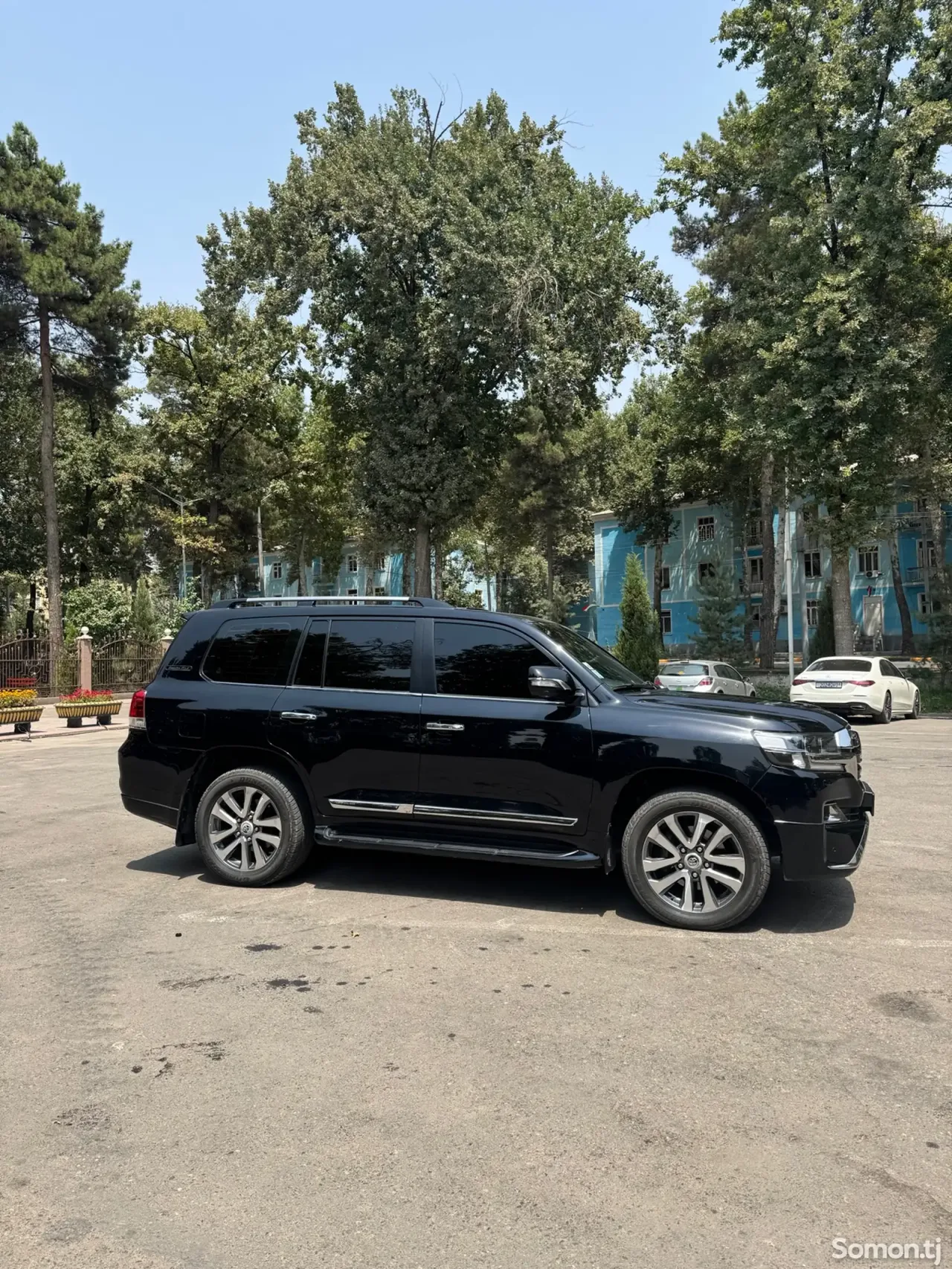Toyota Land Cruiser 2018 · 4.5 AT