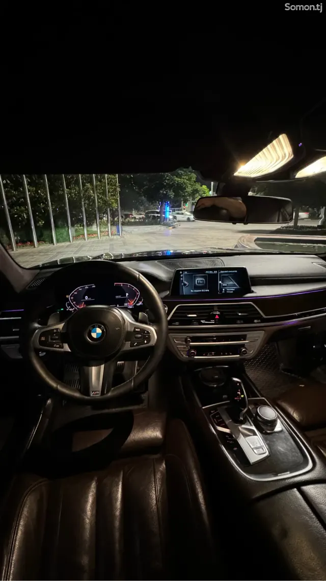 BMW 7 series 2017 · 3.0 AT