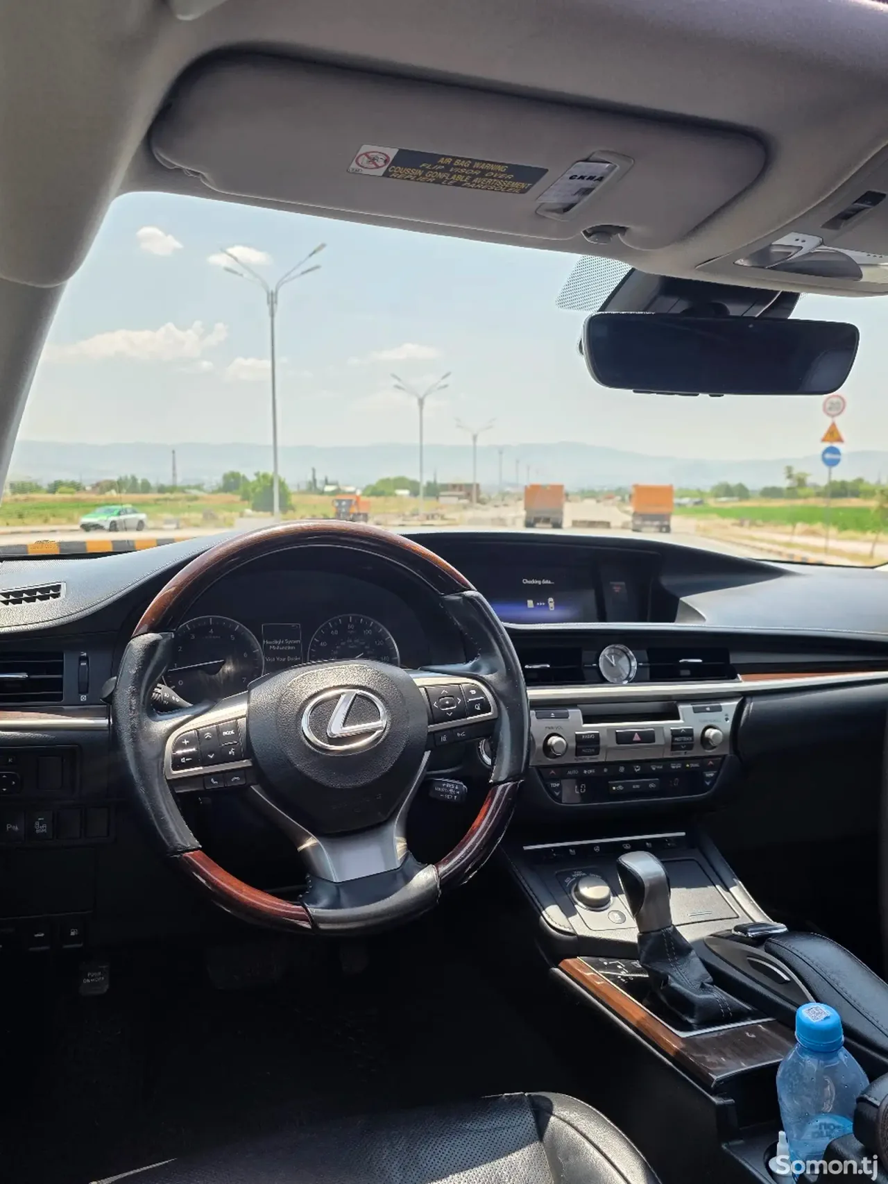 Lexus ES series 2016 · 3.5 AT