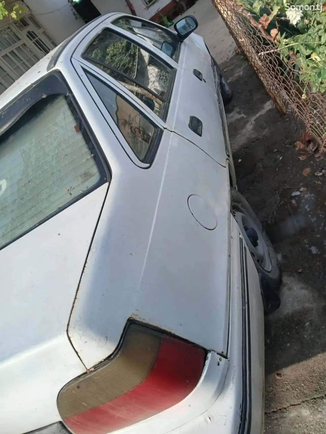 Daewoo Nexia 1995 · 1.6 MT