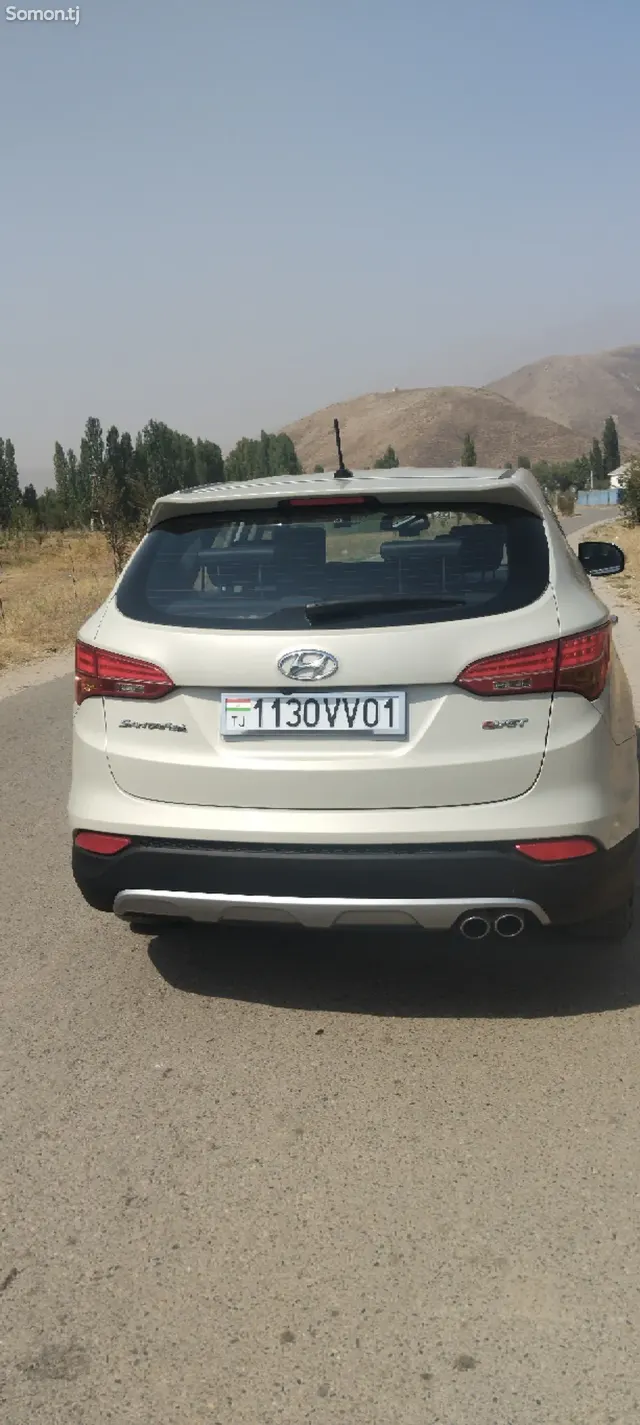 Hyundai Santa Fe 2015 · 2.0 AT