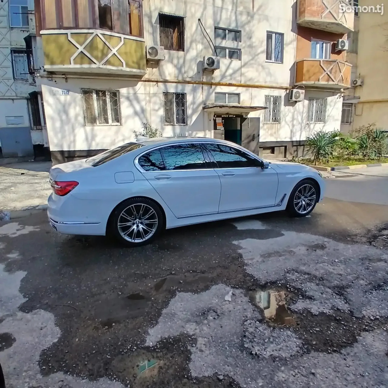 BMW 7 series 2017 · 3.0 AT