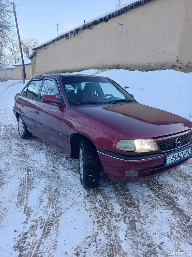 Opel Astra F 1997 · 1.6 MT