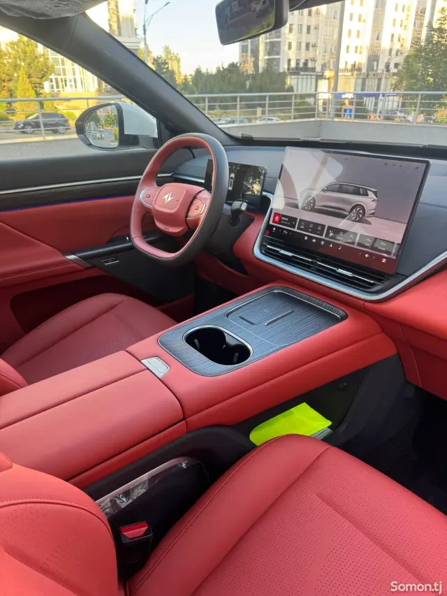 Dongfeng EP 008 2025 · AT