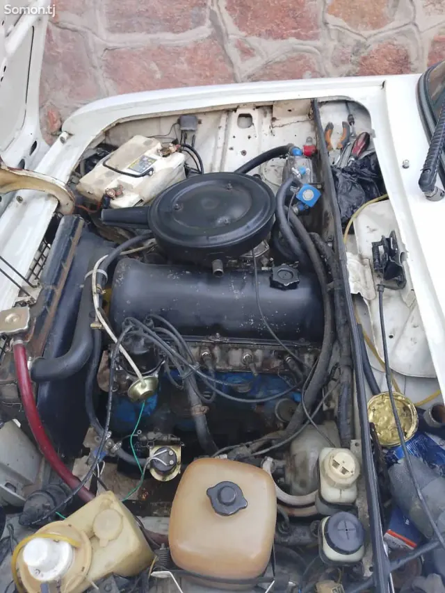 Lada (ВАЗ) 2103 1983 · 1.3 MT