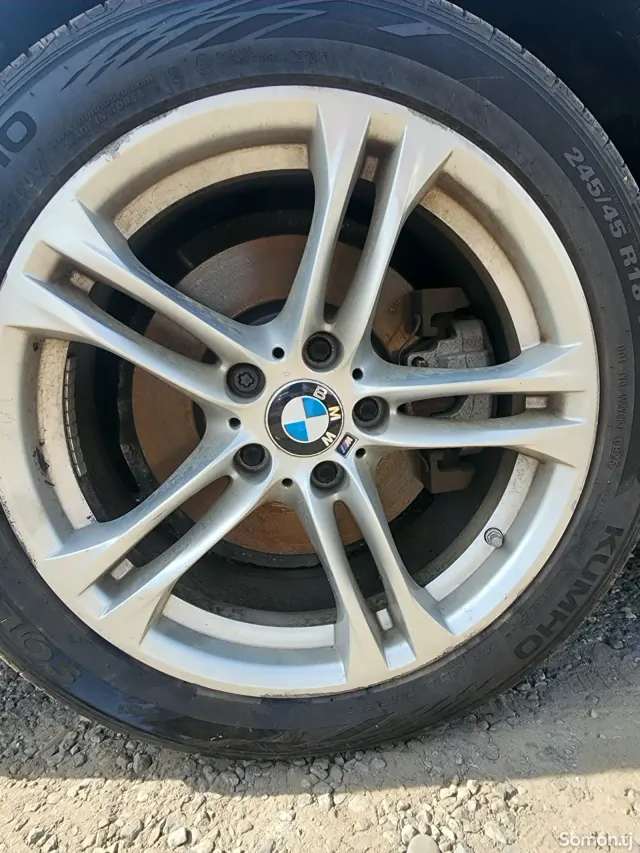 BMW 3 series 2016 · 2.0 AT