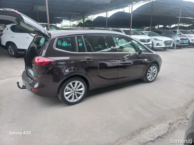 Opel Zafira 2014 · 2.0 AT