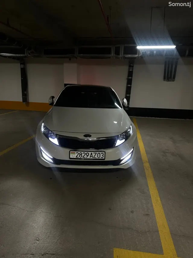 Kia K5 2011 · 2.0 AT