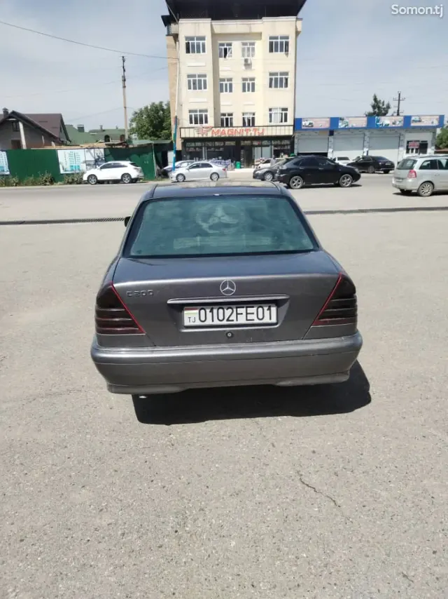 Mercedes-Benz C class 1995 · 1.8 MT