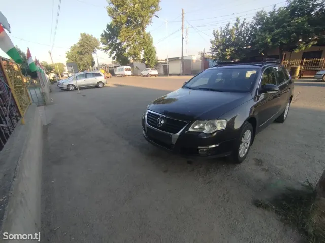 Volkswagen Passat 2007 · 2.0 MT