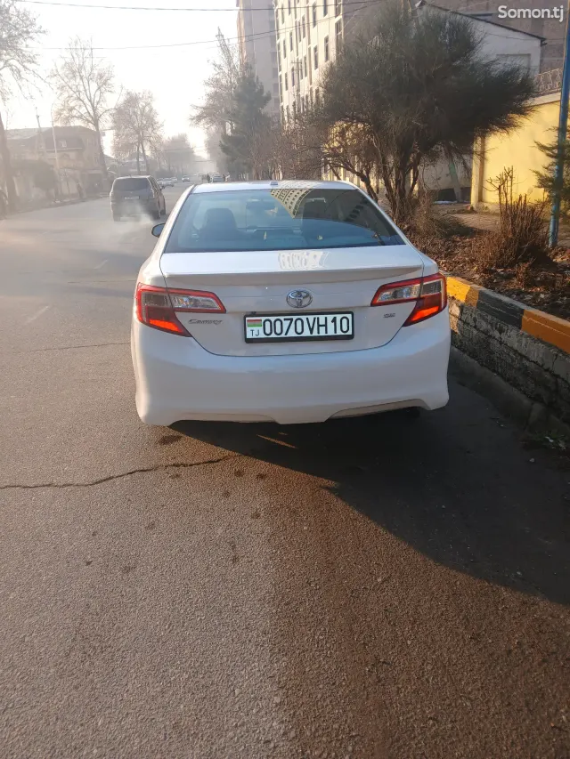 Toyota Camry 2014 · 2.5 AT
