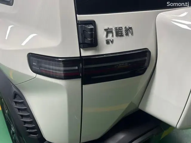 BYD Leopard 3 2025 · AT