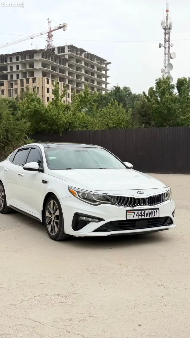 Kia Optima 2016 · 2.0 AT