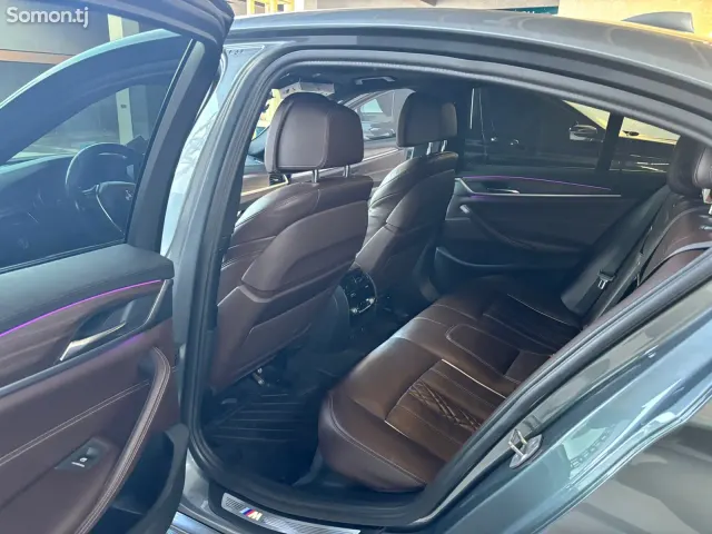 BMW 5 series 2017 · 2.0 AT
