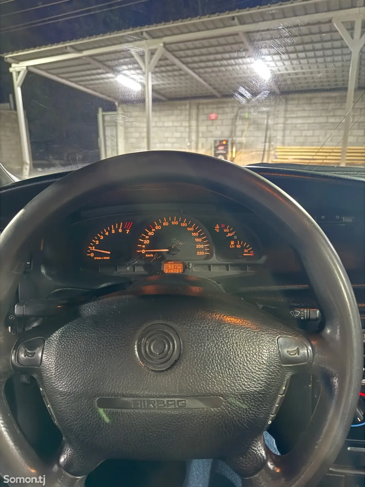 Opel Vectra B 1997 · 1.6 MT