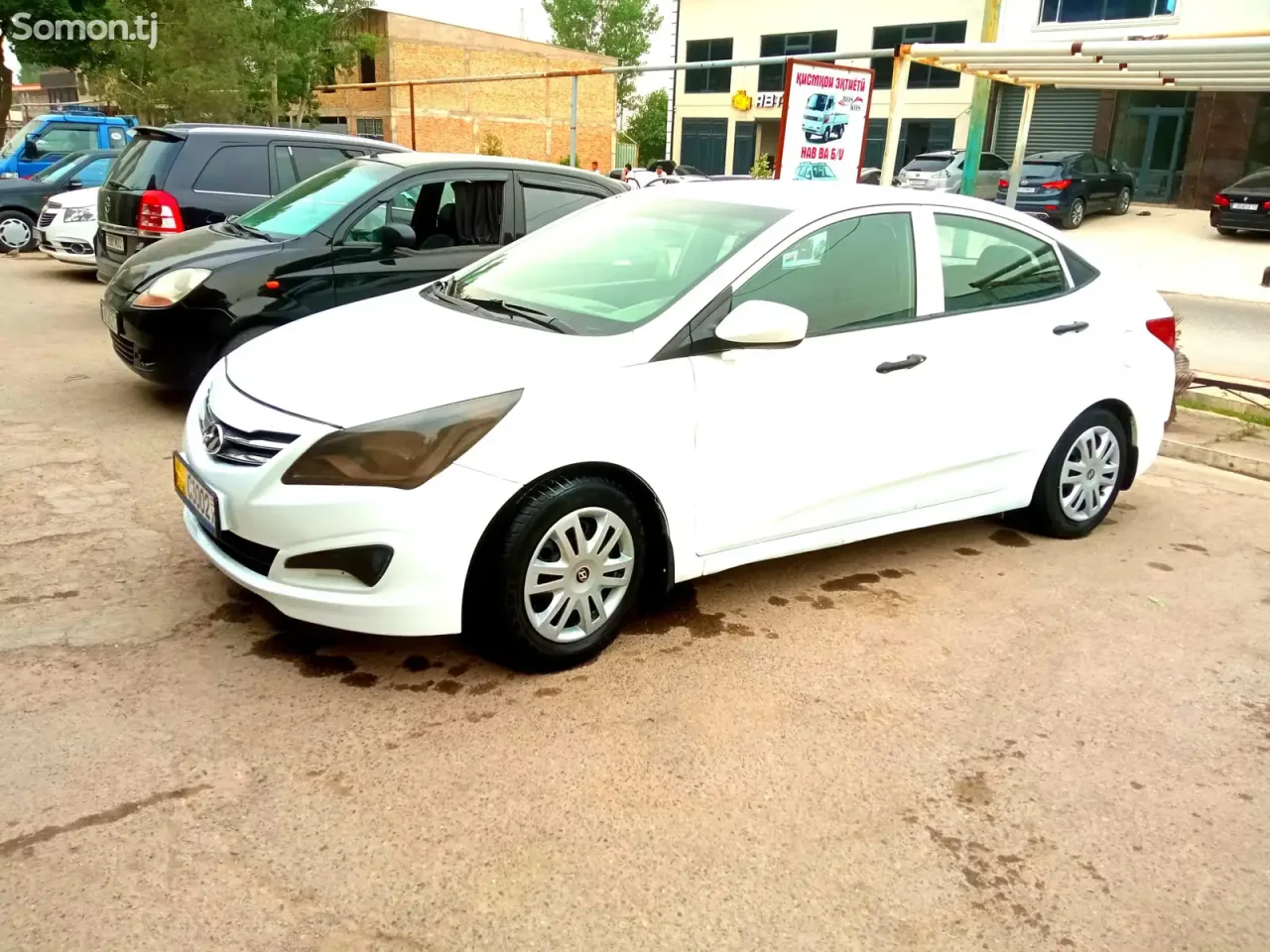 Hyundai Solaris 2016 · 1.4 MT