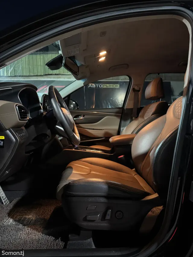 Hyundai Santa Fe 2018 · 2.0 AT