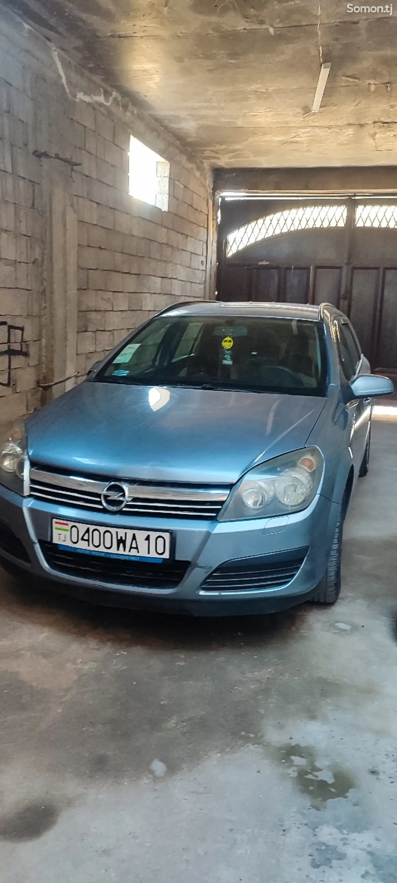 Opel Astra L 2006 · 1.6 MT