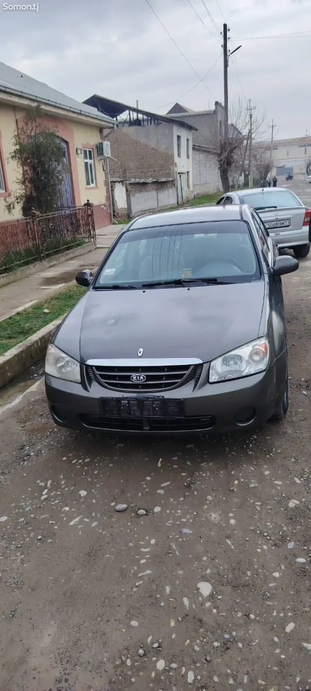 Kia Spectra 2004 · 2.0 AT