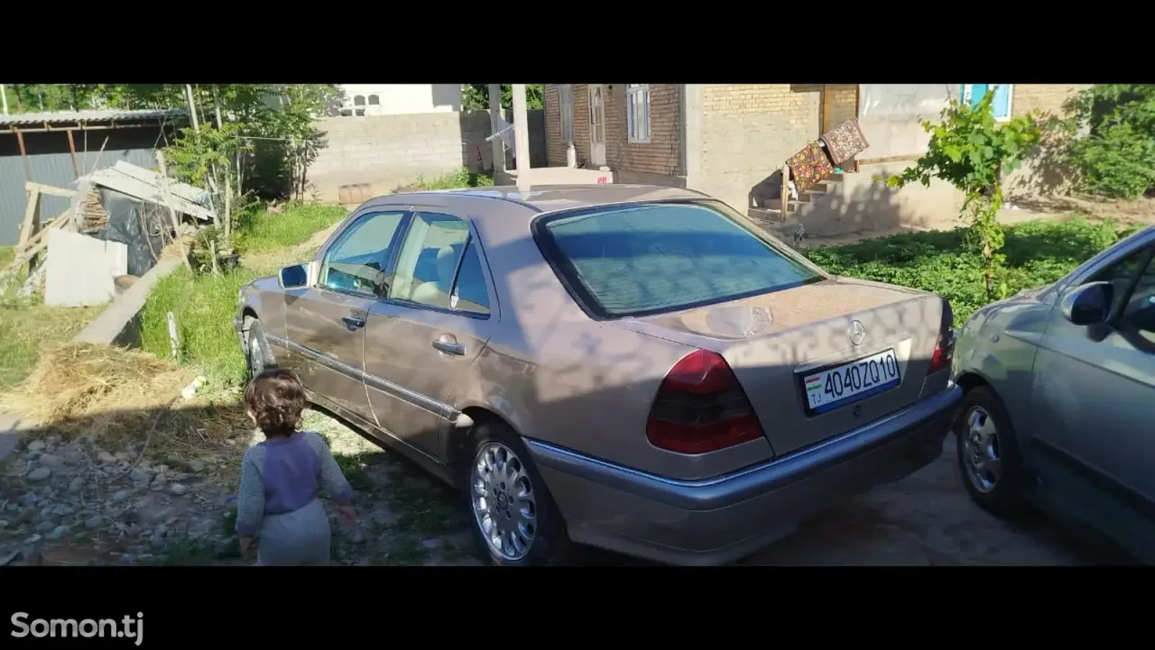 Mercedes-Benz C class 1995 · 1.8 MT