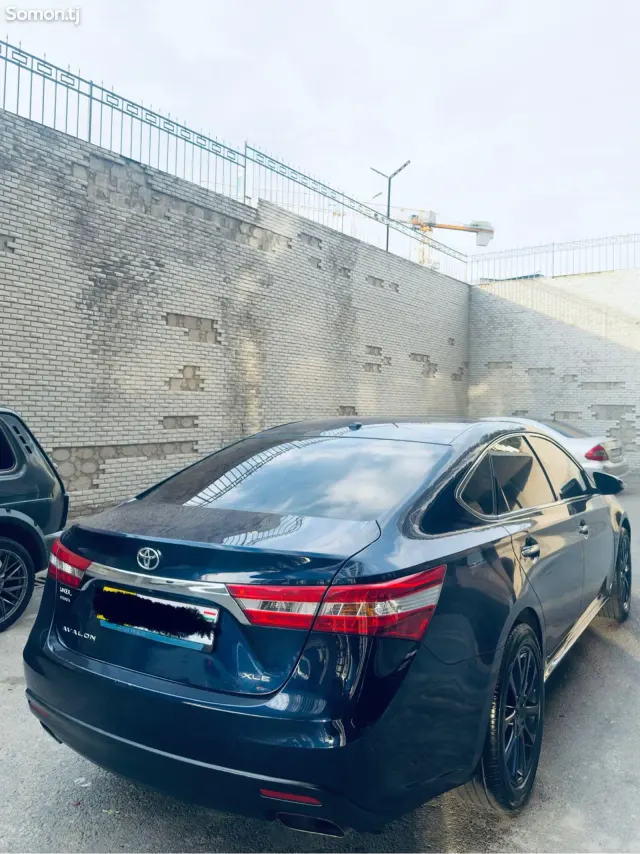 Toyota Avalon 2013 · 3.5 AT