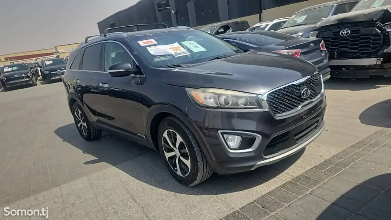 Kia Sorento 2017 · 3.3 AT