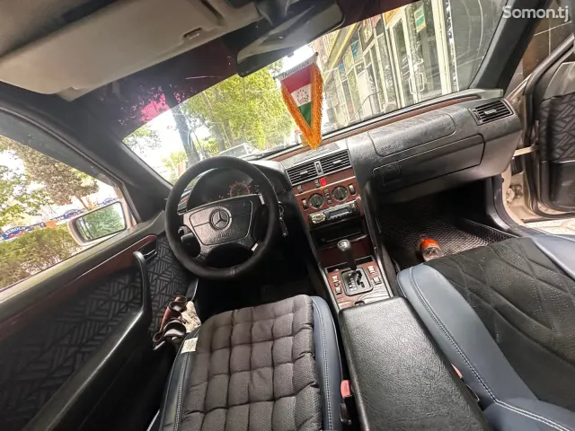 Mercedes-Benz C class 1994 · 1.8 AT