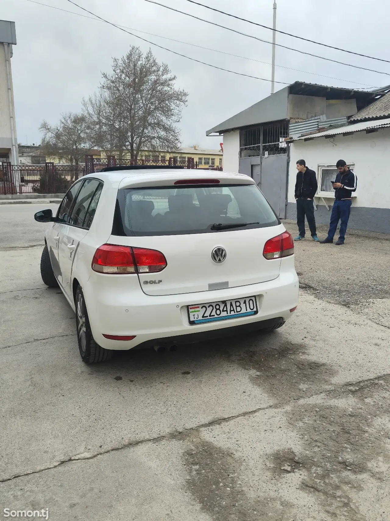 Volkswagen Golf 2011 · 2.0 AT