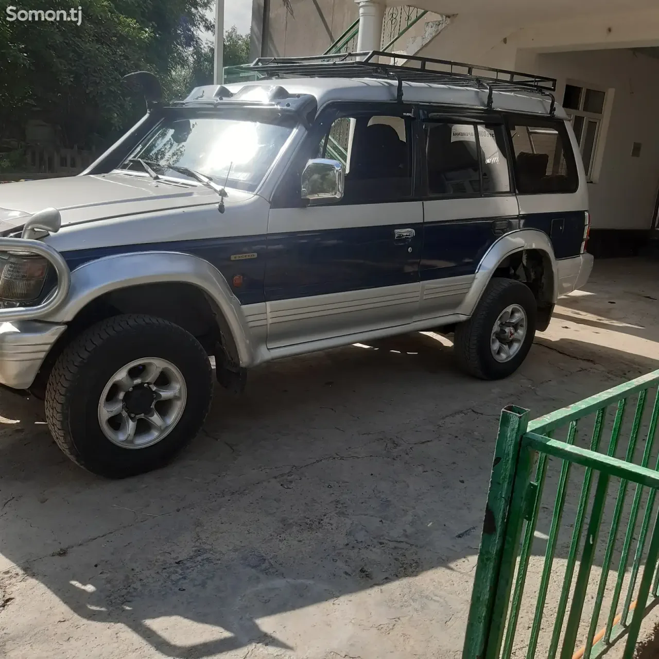 Mitsubishi Pajero 1996 · 2.9 MT