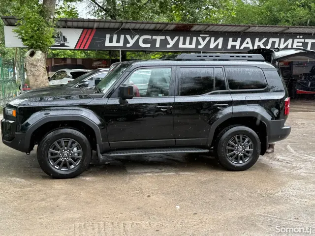 Toyota Land Cruiser Prado 2025 · 2.4 AT