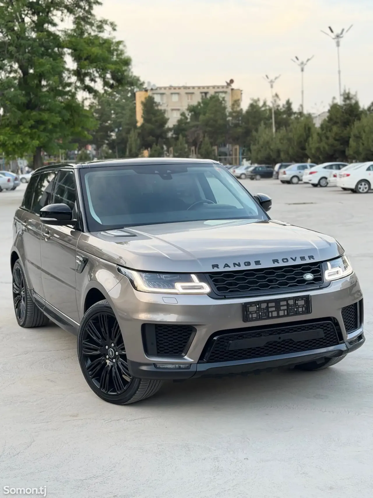 Land Rover Range Rover Sport 2018 · 3.0 AT
