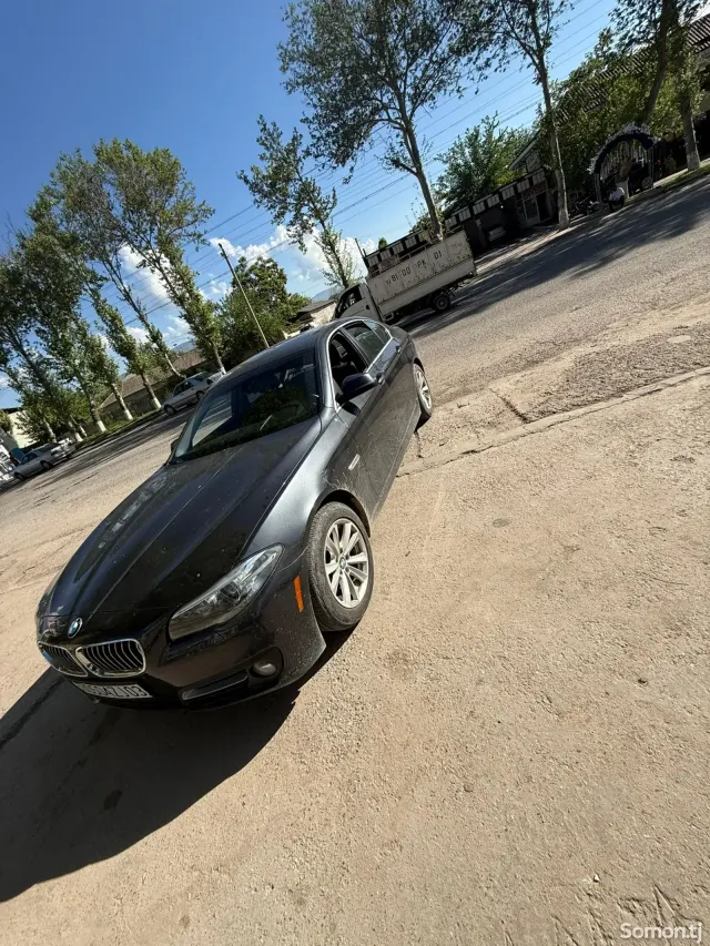 BMW 5 series 2015 · 2.0 AT