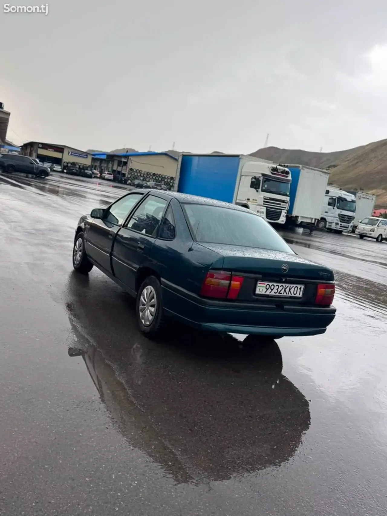 Opel Vectra A 1995 · 1.6 MT