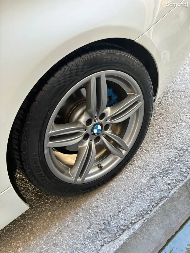 BMW 5 series 2016 · 3.0 AT