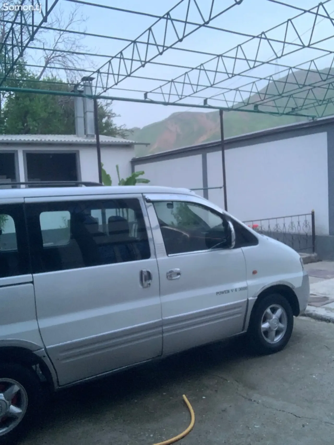 Hyundai Stellar 2000 · 6.5 MT