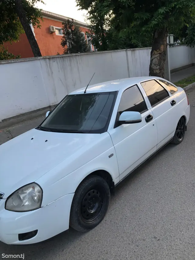 Lada (ВАЗ) Priora 2009 · 1.6 MT
