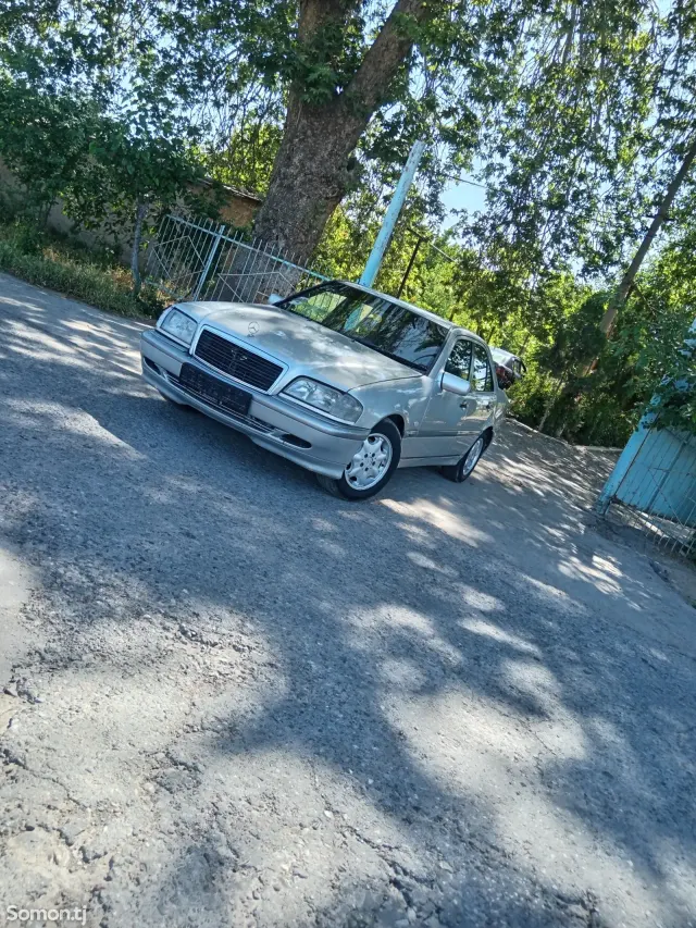 Mercedes-Benz C class 1997 · 1.8 MT