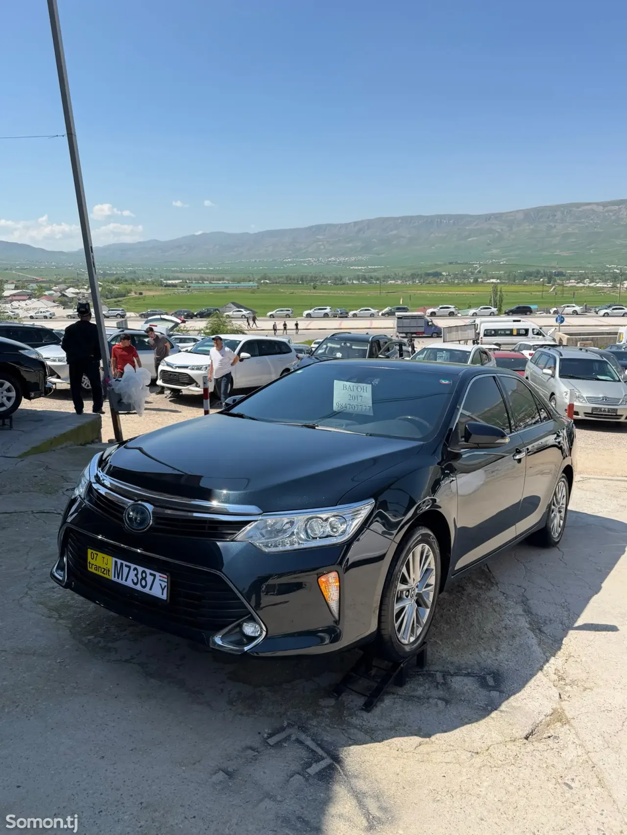 Toyota Camry 2017 · 2.5 AT