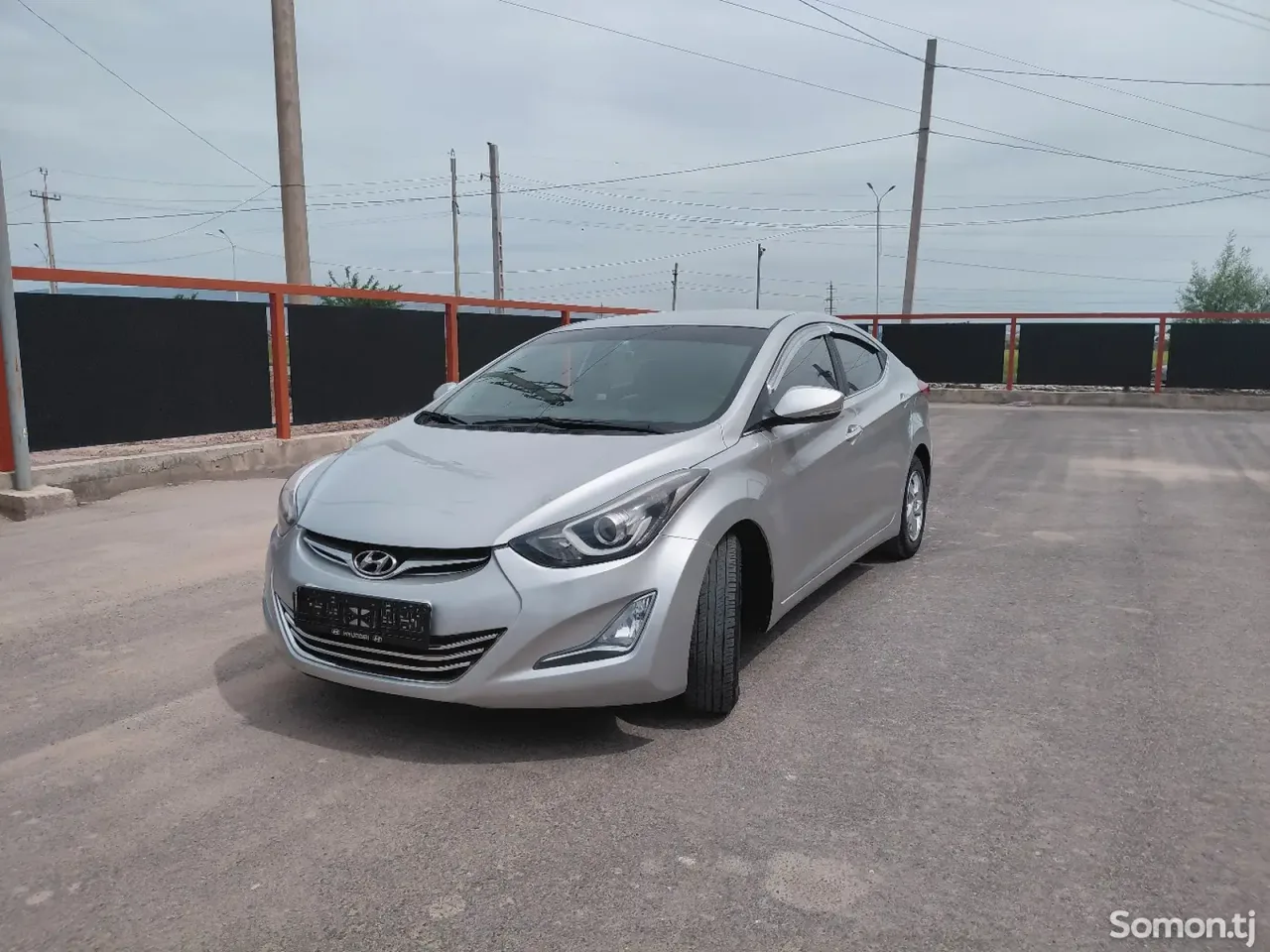 Hyundai Avante 2014 · 1.6 AT